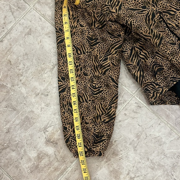 VTG Women Animal Print oversized Jacket Size S - Picture 8 of 9